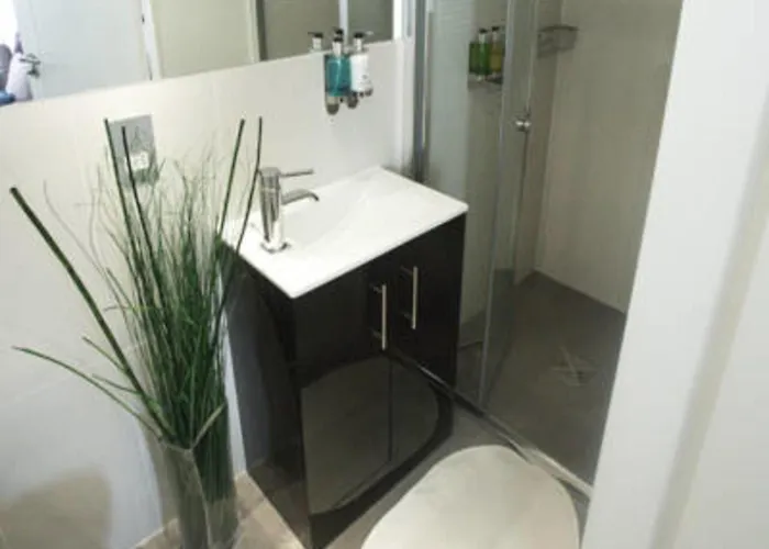 Room Home Stay London